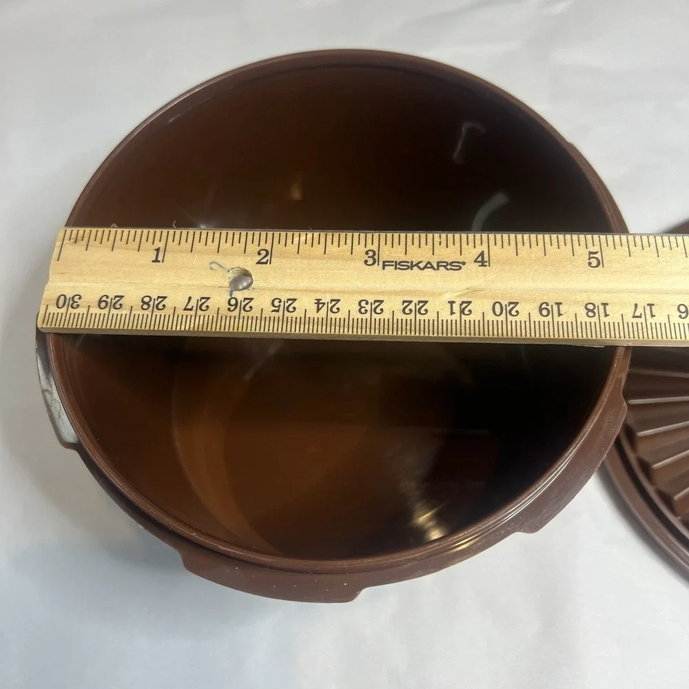 Vintage‎ Tupperware Brown Servalier Canister With Lid  1298-13